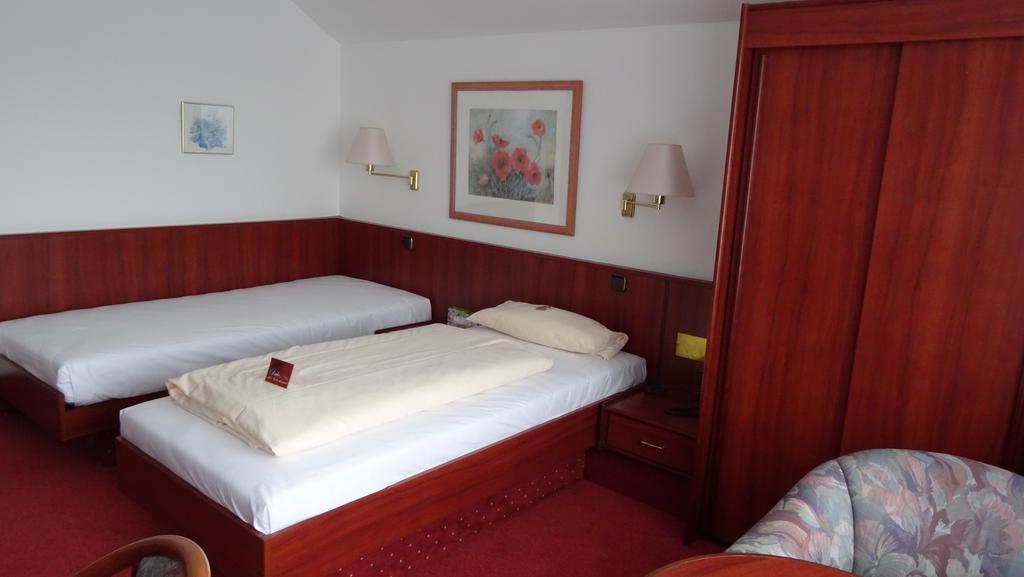 Hotel Seeblick Garni Gartow Room photo