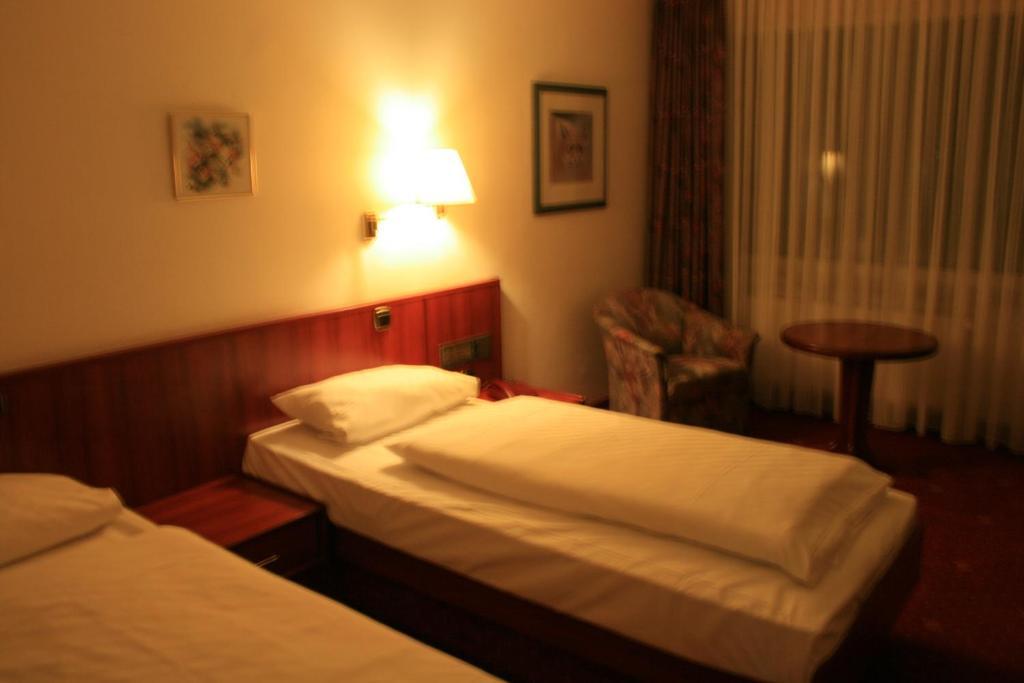 Hotel Seeblick Garni Gartow Room photo